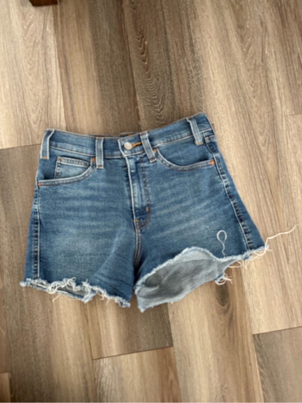 Levi’s High Rise Shorts Size 26